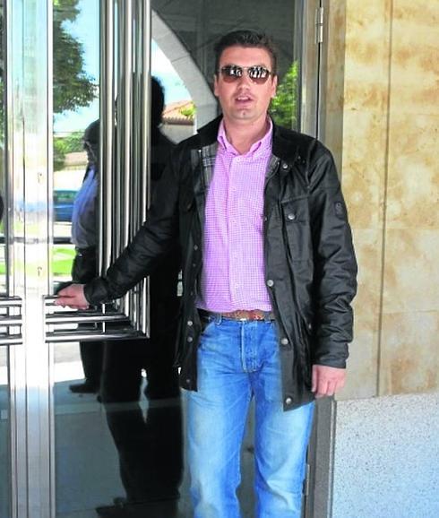 «Con planes provinciales y fondos propios haremos un teatro»